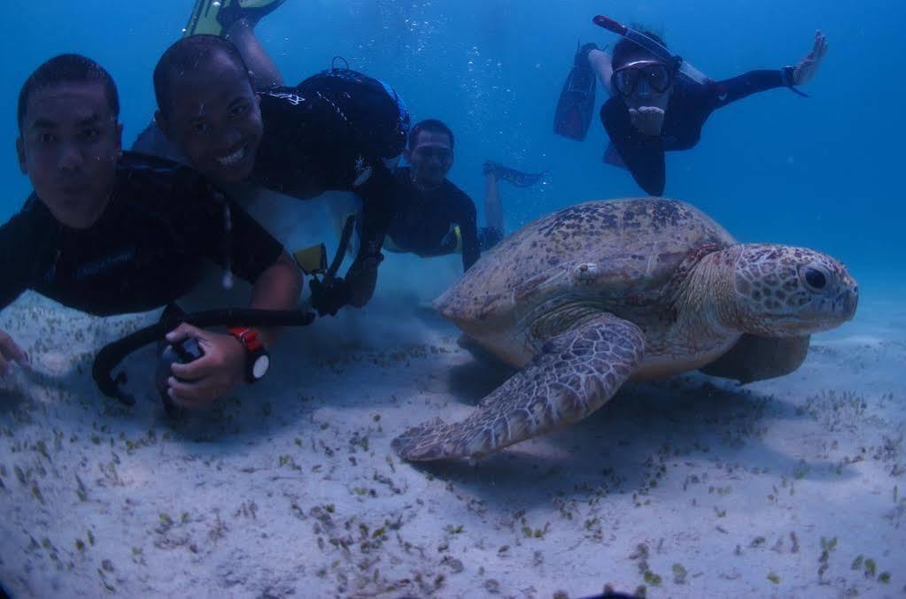 Ombak Dive Resort Pulau Perhentian Kecil Екстер'єр фото